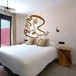 Apartamento Picasso Con Patio Trasero
