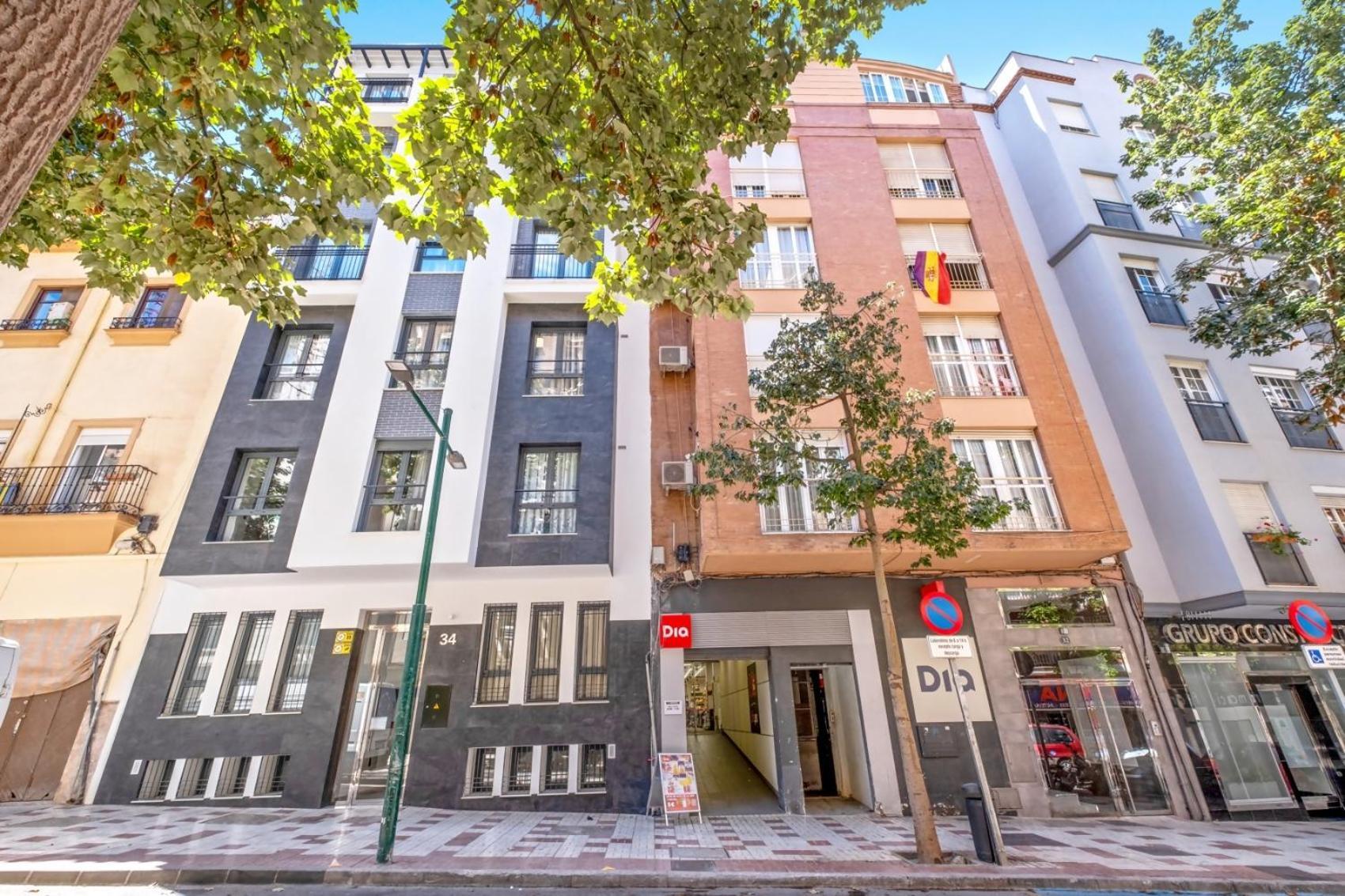 Apartamento Picasso Con Patio Trasero